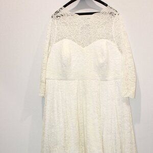 💍 Beautiful Torrid Bridal Dress 💍